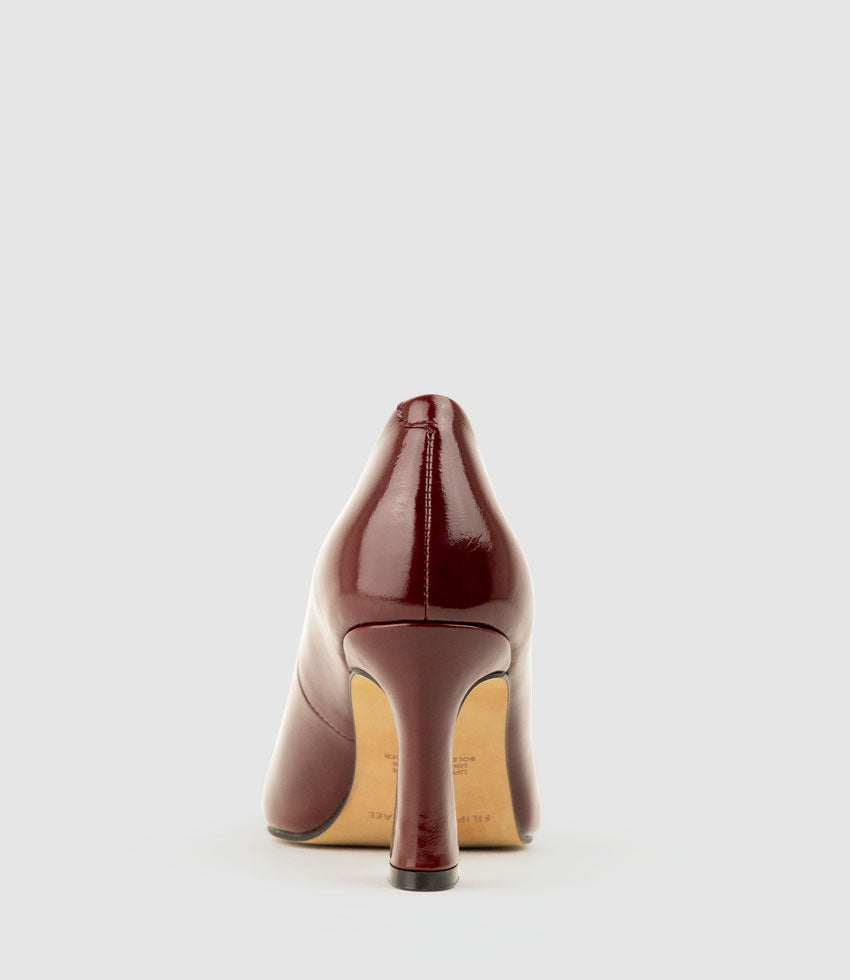 AVARI75 Chiselled Pump in Black Cherry Crinkle Patent - Edward Meller