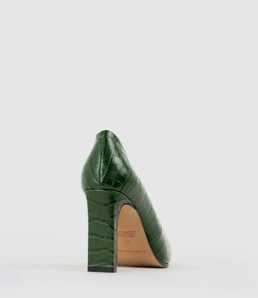 BROOKLYN85 Square Toe Pump in Green Croc - Edward Meller