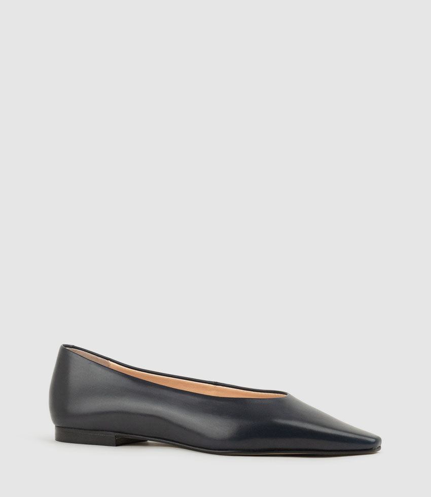 ENNIS Chiselled Skimmer Pump in Navy Calf - Edward Meller